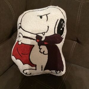 New  2025 Peanuts Halloween Snoopy Drácula Pillow Tik Tok Viral